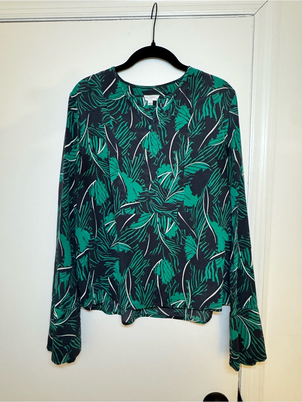 Equipment Green Leaf-Print Long Sleeve Blouse